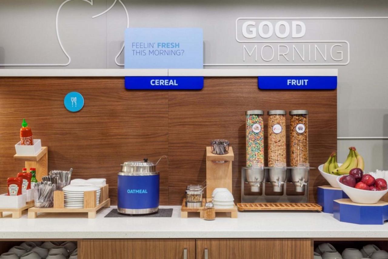 Holiday Inn Express Lynchburg By Ihg Экстерьер фото