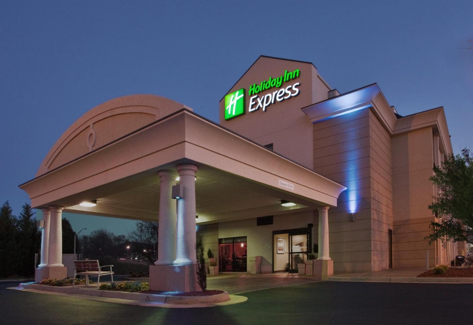 Holiday Inn Express Lynchburg By Ihg Экстерьер фото